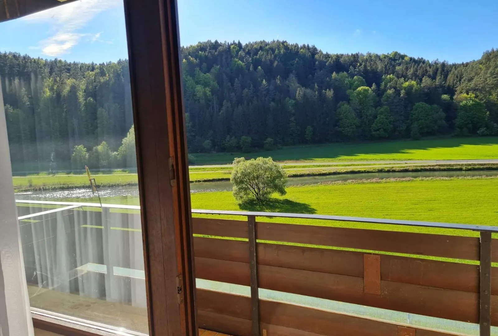 Waldpension Rabeneck 바이셴펠트 호텔
